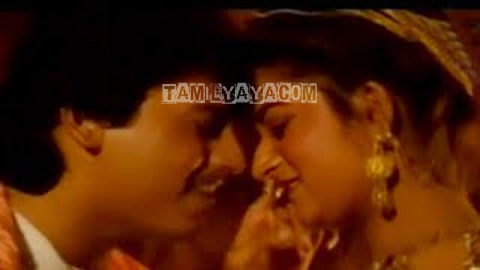 Aasai Idhayam Song Poster