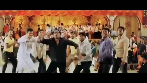 Padichu Pathen Song Poster