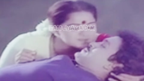 Poombaaraiyil Song Poster